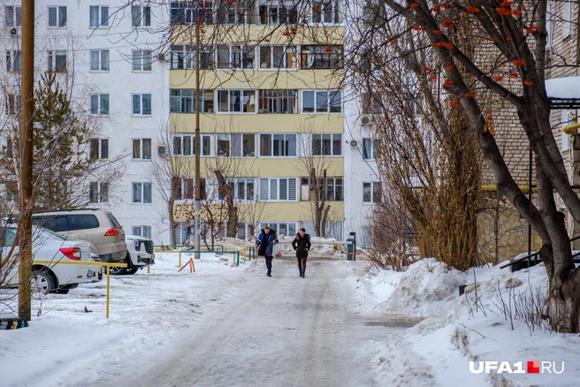 Любовь — это, когда встал утром, а тротуары почищены | Источник: UFA1.RU / Булат Салихов