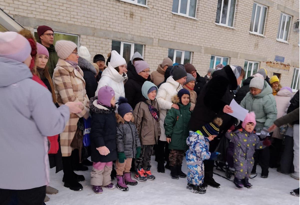 В Первоуральске появилось тревожное объявление о переезде детской больницы. А что на самом деле?