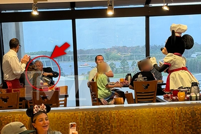 Линдзи Грэм отдыхает в Диснейленде во время правительственного кризиса