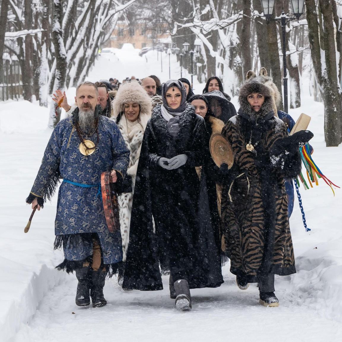 Ведьма с маслом, умерший в 12 лет сириец, бывший Илоны Новоселовой: полный список участников 25-й «Битвы экстрасенсов»