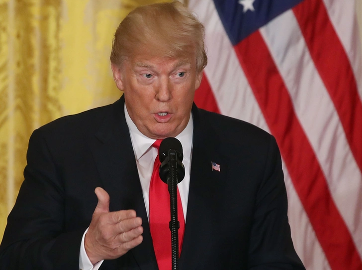 Недавно Дональд Трамп назвал себя в Твиттере "стабильно гениальным"