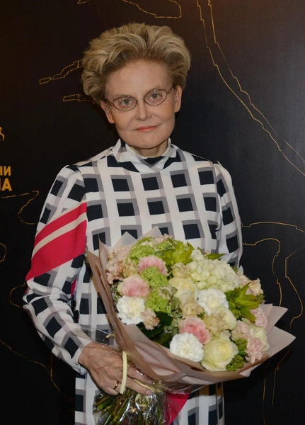 Елена Малышева | www.starhit.ru