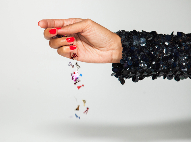Как красить ногти в Новый год: три топовых оттенка от nail-стилиста Джей Ло и Виктории Бэкхем