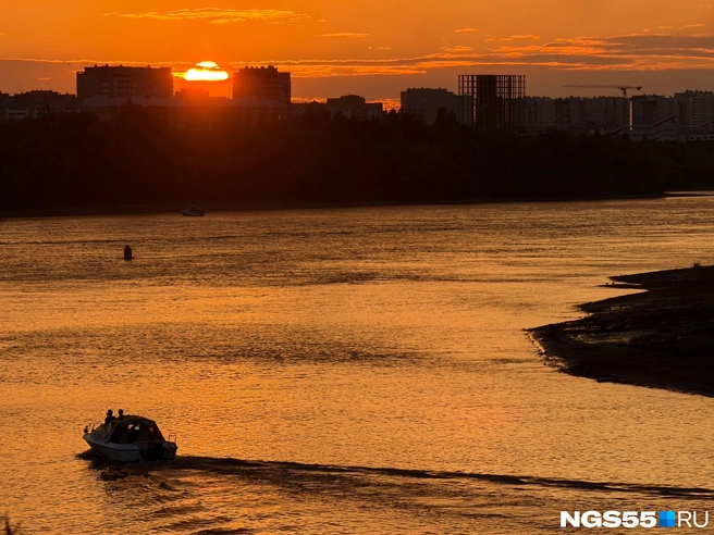 Как же низко село солнце | Источник: Евгений Софийчук / NGS55.RU