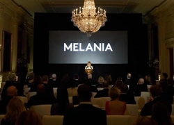 Звездные гости, военный оркестр и критика: как прошел закрытый показ документального фильма о Мелании Трамп в Белом доме