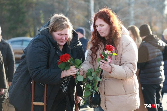 Девушка чудом выжила, но некоторые ее коллеги остались в цехе | Источник: Михаил Шилкин