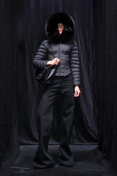 Balenciaga | Источник: Legion Media