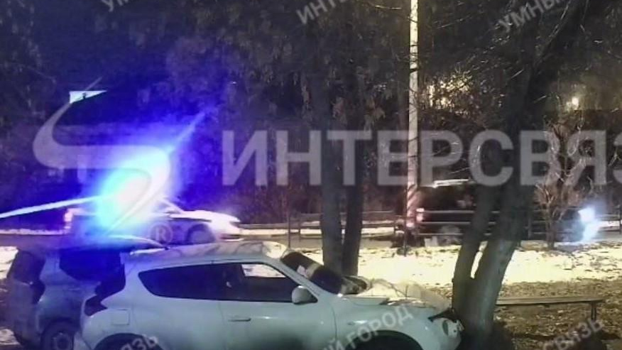 Устроил гонки с полицией и попытался сбежать: на видео попала эпичная погоня за Mercedes в Челябинске