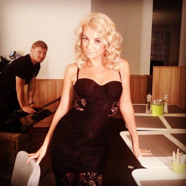 «Бірге бақыттымыз» телехикаясындағы жалаңаш Даша Букина