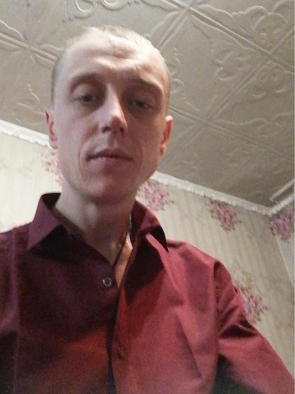 В суде мужчина признал, что вступал в интимную связь со школьницей, но заявил, что всё было добровольно | Источник: Александр Шаньгин / Vk.com