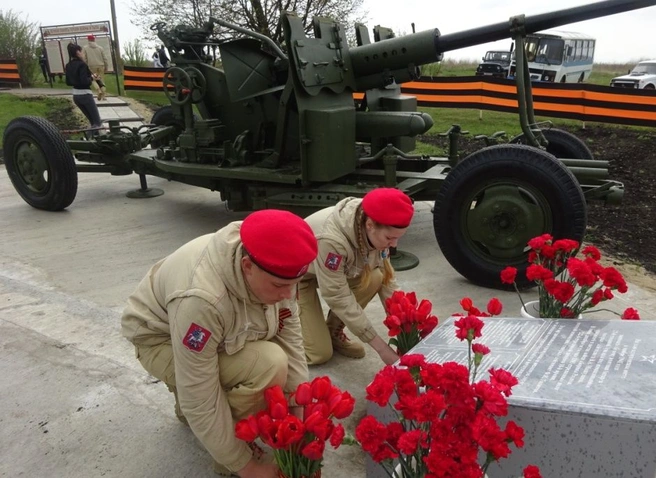 Рядом с памятником Дарье Гармаш открыли военно-исторический комплекс «Рубеж» | ya62.ru