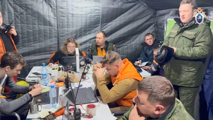 Усольцевых искали не там: телефон главы пропавшей семьи засекли в 7 км от поселка Кутурчин — последние новости и видео | Источник: кадр видео ГСУ СК России по Красноярскому краю и Республике Хакасии