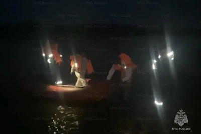 С острова на Енисее в Туве спасли двух рыбаков