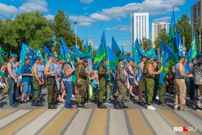 В День ВДВ колонна пройдет по улицам Монастырской и Сибирской | Источник: Сергей Федосеев