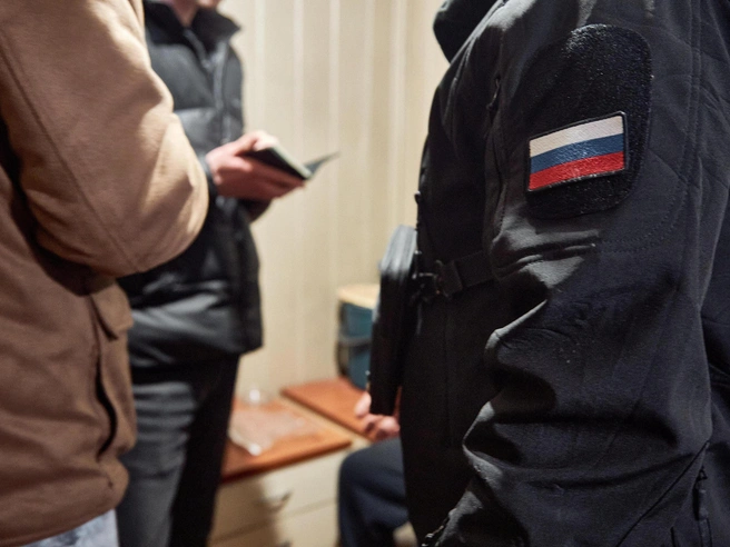 Обвинение в организации нелегальной миграции строится на данных о якобы фиктивном экзамене по русскому языку. | Источник: Роман Данилкин / 63.RU