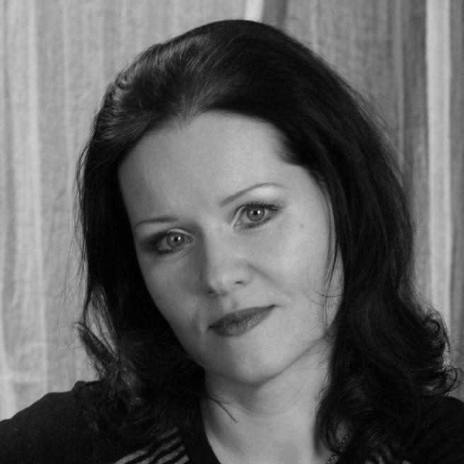 <p>Елена Титаренко</p>