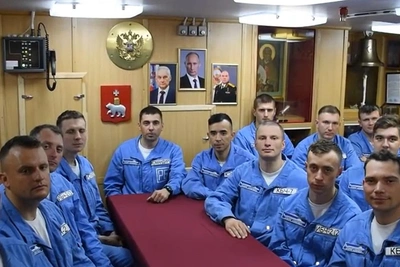 «Город со своим характером»: экипаж подлодки «Пермь» поздравил пермяков
