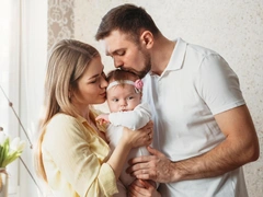 Мечты о родительстве: как государство помогает делать их реальностью?