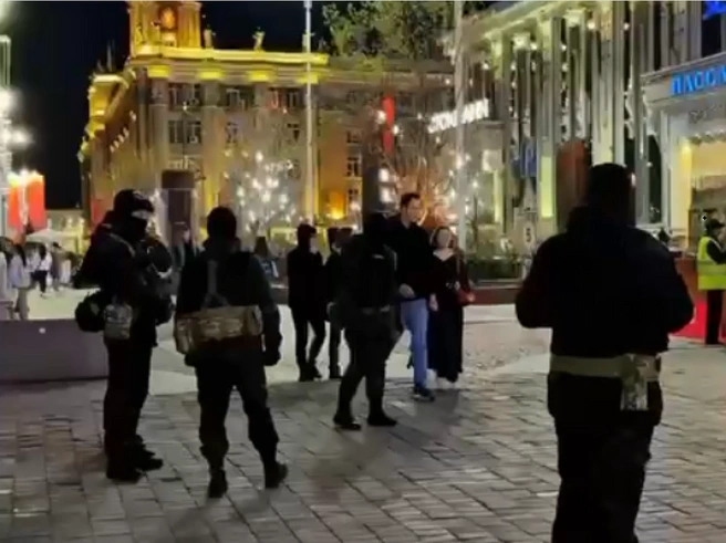 В праздники добровольные дружинники патрулировали центр города | Источник: «Русская община»