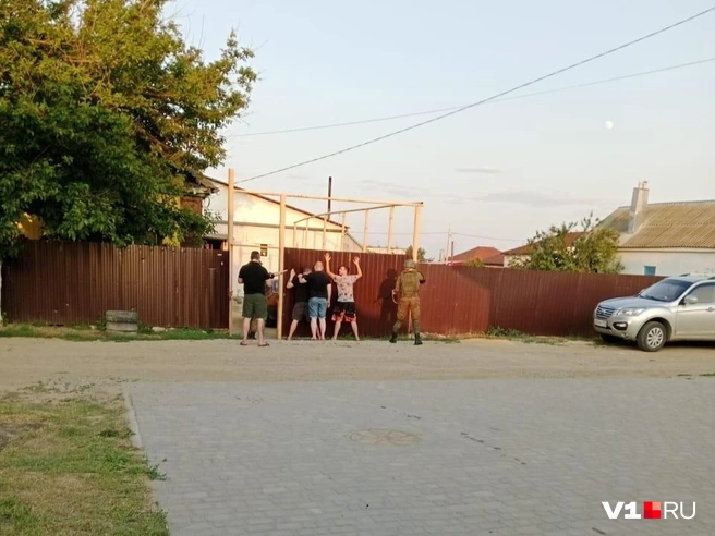 Двух мужчин задержали вскоре после стрельбы на птицефабрике | Источник: читатели V1.RU