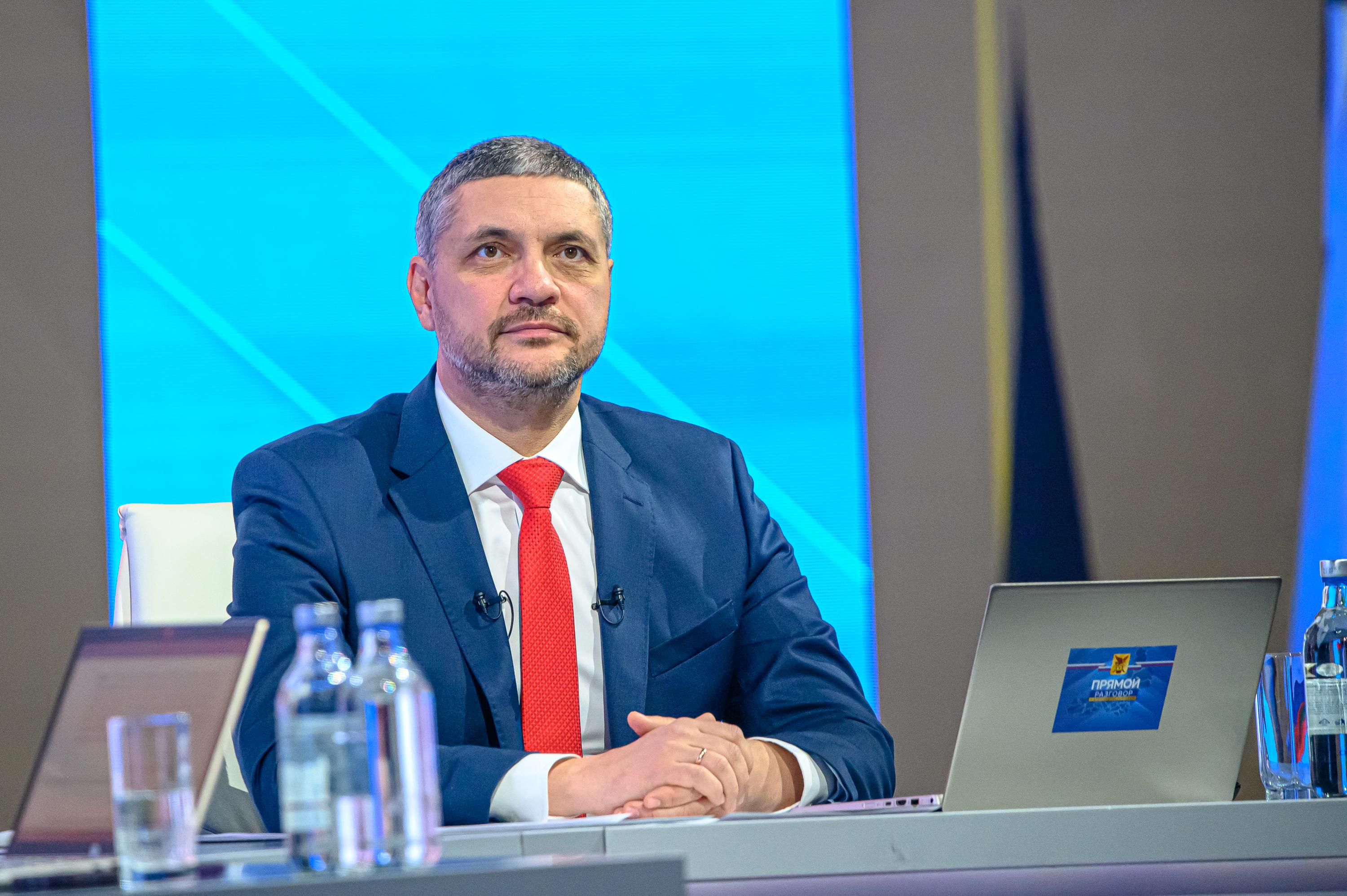 «Ситуация сложная, но контролируемая». Осипов доложил Путину о бензиновом кризисе в Забайкалье