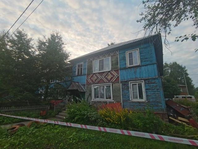 Дом огородили лентой | Источник: Открытый Архангельск / Vk.com