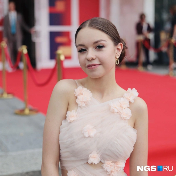 Поиск платья занял немало времени | Источник: Алина Скитович / NGS.RU