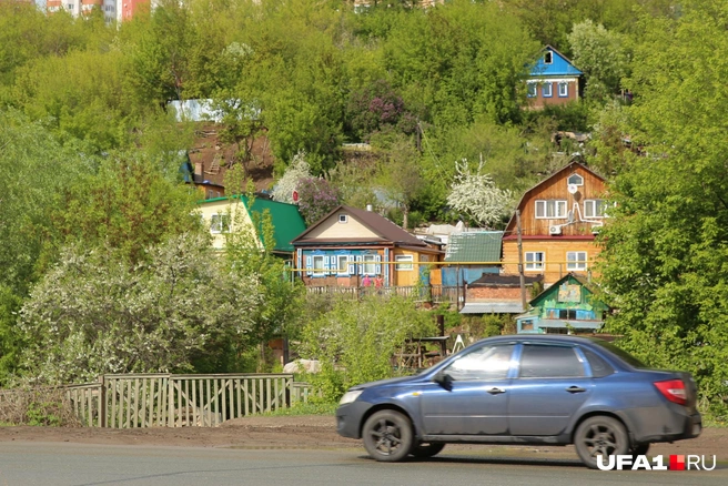 Дома снесут ради реконструкции дороги | Источник: Тимур Шарипкулов