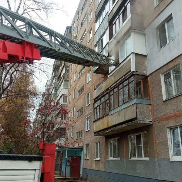 Пожар начался на балконе на втором этаже | Источник: МЧС Ярославской области