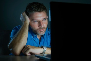 «Постоянно думаю о мастурбации. Это болезнь?»