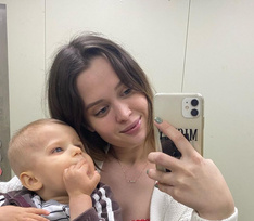Блогер Татьяна Шишова, чей сын — первый ребенок в России с редкой болезнью, стала мамой во второй раз