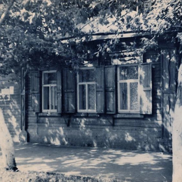 Квартира Арцыбушева по адресу: ул. Ульяновская, 40. Здесь находилось Восточное Бюро ЦК РСДРП. В его состав входили И.&nbsp;Ф.&nbsp;Дубровинский, В.&nbsp;П.&nbsp;Арцыбушев, В.&nbsp;Н.&nbsp;Соколов, Е.&nbsp;А.&nbsp;Соколова, Г.&nbsp;С.&nbsp;Соколов, М.&nbsp;Т.&nbsp;Шехтер, Л.&nbsp;Н.&nbsp;Карпов, А.&nbsp;А.&nbsp;Преображенский. | Источник: Самарский областной историко-краеведческий музей Алабина