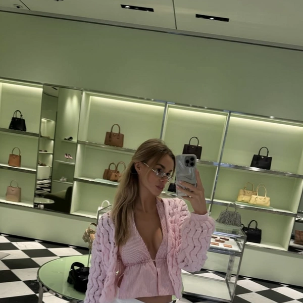 юлия власова, русская девушка деппа, депп девушка, девушка джонни деппа, Власова | Источник: Социальные сети