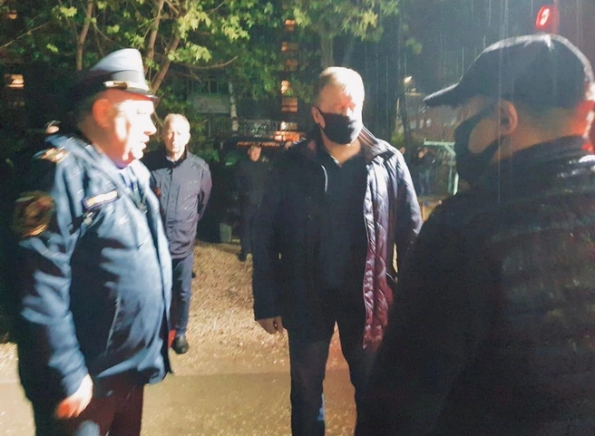 Губернатор Любимов выехал на крупный пожар на улице Гагарина | ya62.ru