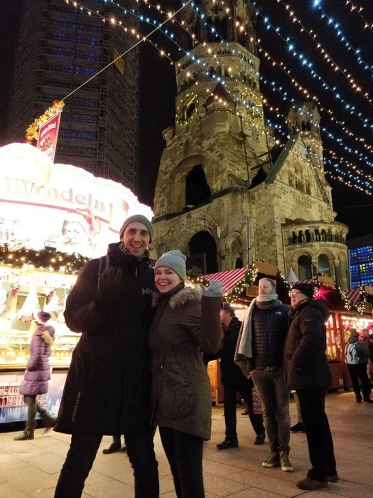 Екатерина говорит, что в Европе перед праздниками везде красота&nbsp;— рождественские ярмарки, все украшено | Источник: Читательница Екатерина