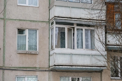 Четырехлетний ребенок упал из окна в Ачинске