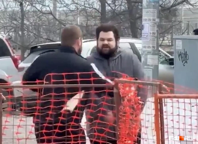 Никита утверждает, что не кидался на Магомеда, а пытался решить все мирным путем | Источник: Читатель E1.RU Михаил