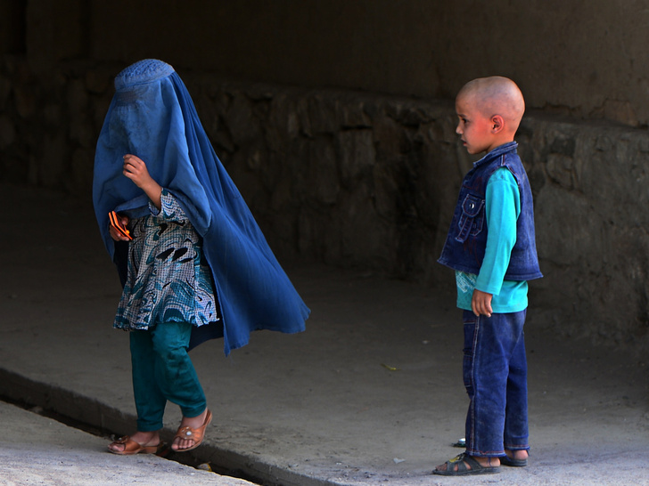 Мужские привилегии: как в Афганистане девочки становятся мальчиками