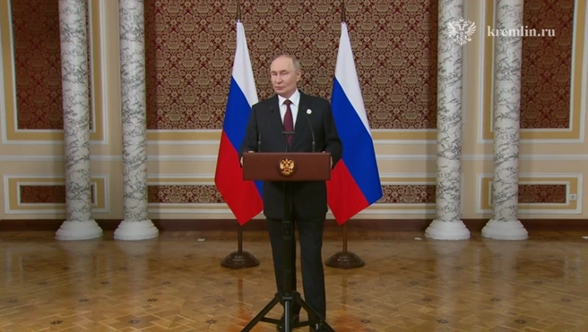 Путин: РФ заинтересована в иностранной рабочей силе, но в нужной рабочей силе | Источник: Кремль. Новости