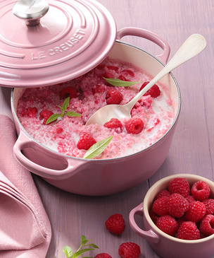 Романтичная коллекция посуды "Розовый шифон" от Le Creuset