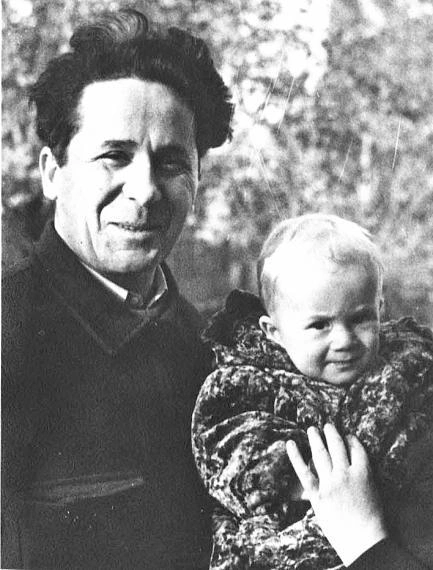Захариадис со своим сыном Иосифом  | Источник: wikipedia.org