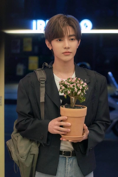 Источник: Кадр из дорамы «Давай полетим на луну»