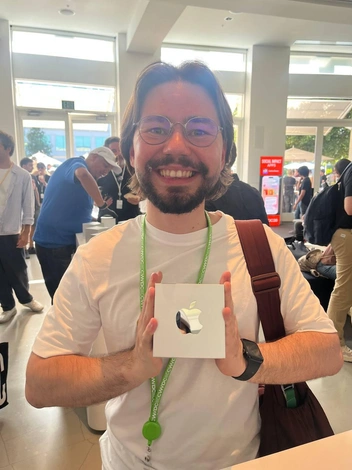 Антон вошел в топ-50 лучших молодых разработчиков мира по версии Apple Distinguished Winner 2026 | Источник: Антон Баранов