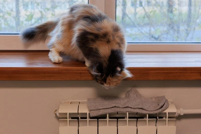 В Атамановке вскрывают квартиры для спуска воздуха из стояков