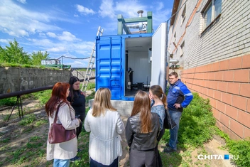 Находится котел в своеобразном гараже  | Источник: Олег Фёдоров / CHITA.RU