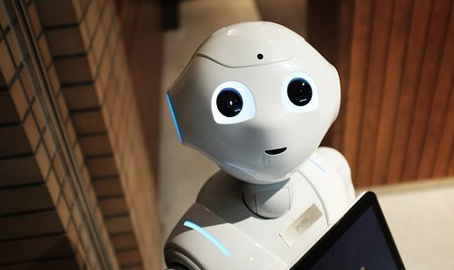 В Японии появились "антиковидные роботы"