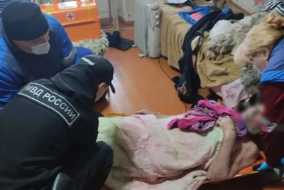 Полицейские спасли заблокированного мужчину с инсультом