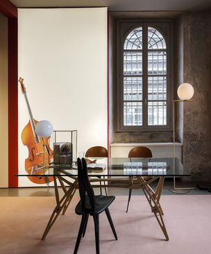 Коллекция мебели по проекту Карло Моллино от Zanotta