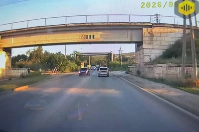 Водитель «Лады Приоры» едва не спровоцировал ДТП в Волгограде
