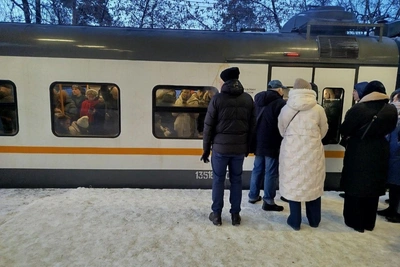 Moscow MCD-3 train delays have passengers saying 'easier to call a taxi'